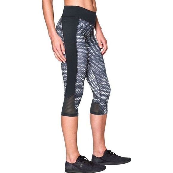 Under Armour UA Fly By Printed Run Capri Leggings Sz S - Picture 1 of 10